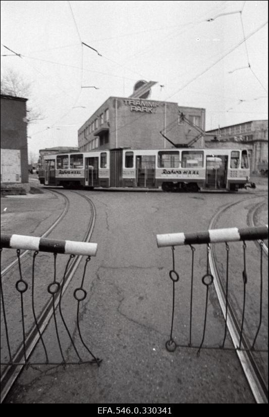 Trammipark. Trammil "Rahva Hääle" reklaam.