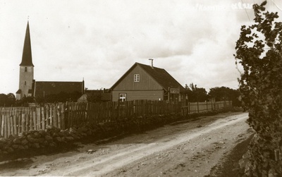 Kihelkonna alev, kirik ja apteek  duplicate photo