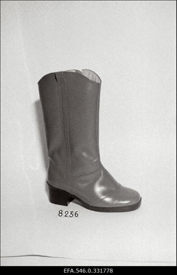 T/K "Kommunaari" mudelid: 8122; 8233; 8040; 8234; 8061; 8230; 8228; 485 471; 484; 476; 8114; 8175; 8236; 8176;8163; 8121a; 8159; 9375; 9384; 9360; 9353; 9359; 9352; 9249; 8210, 8224; 8212; 8213, 8211, 8227; 8222.  duplicate photo