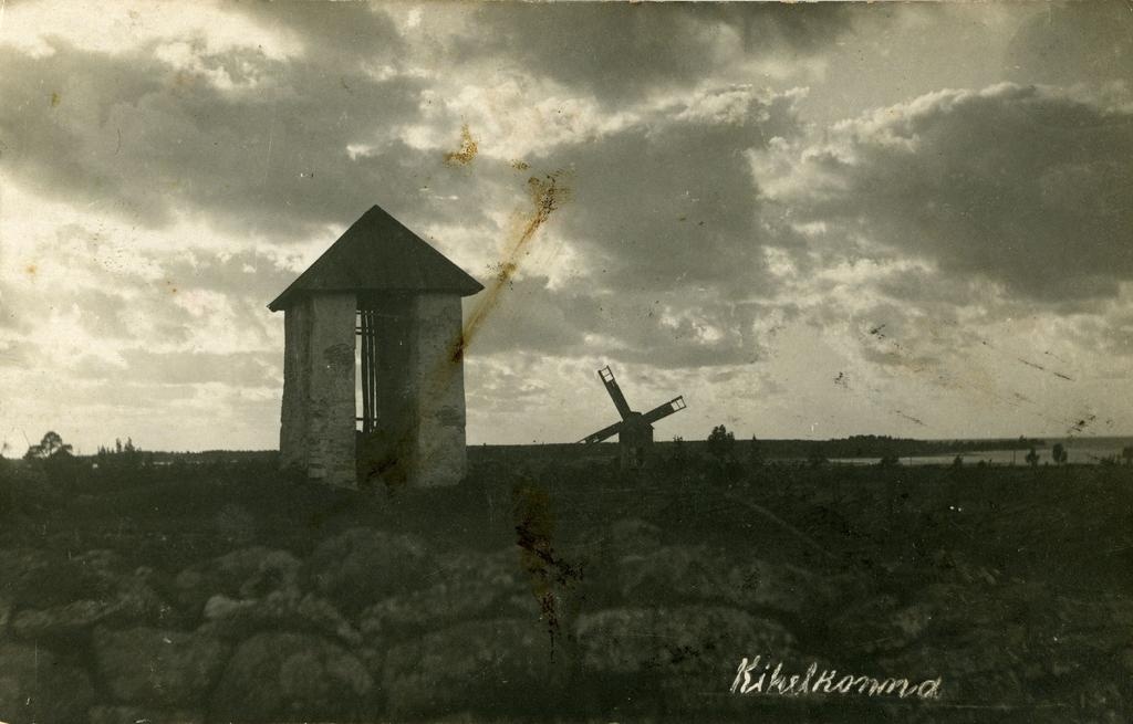 Kihelkonna kiriku kellatorn