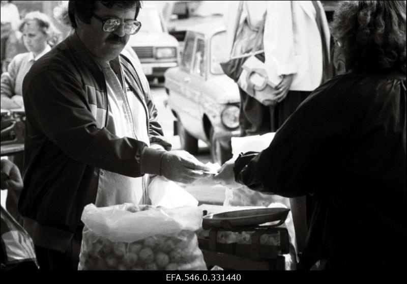 Turg Tallinna I toidukaubastu kauplus. Ladu.