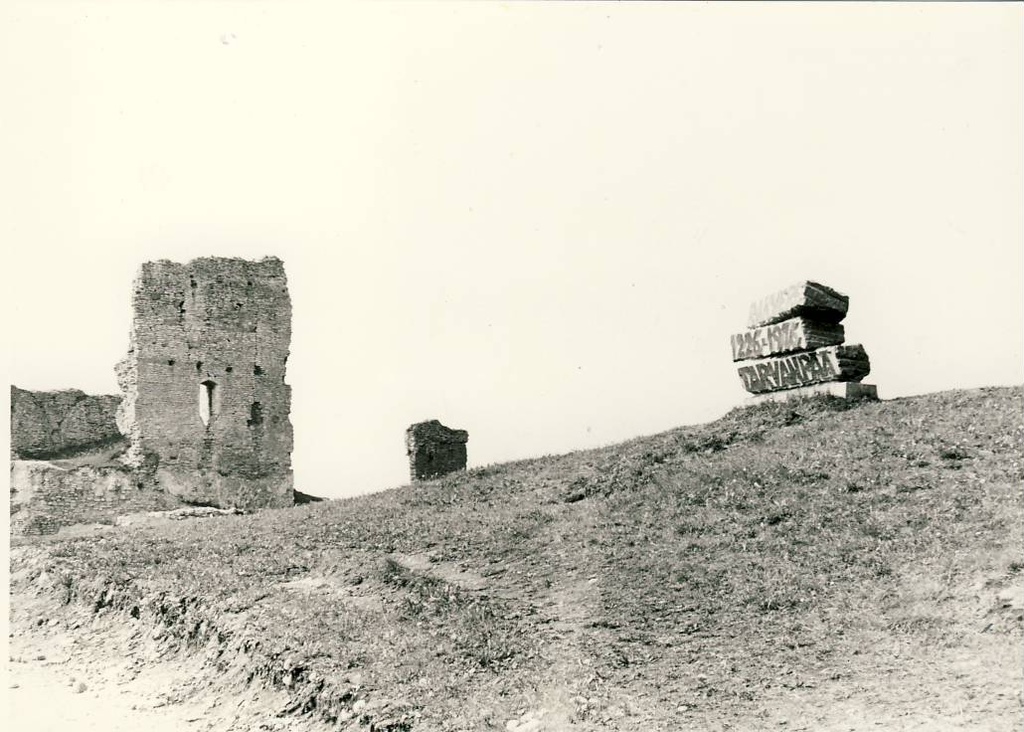 Rakvere 750 - mälestusmärk Rakvere Vallimäel