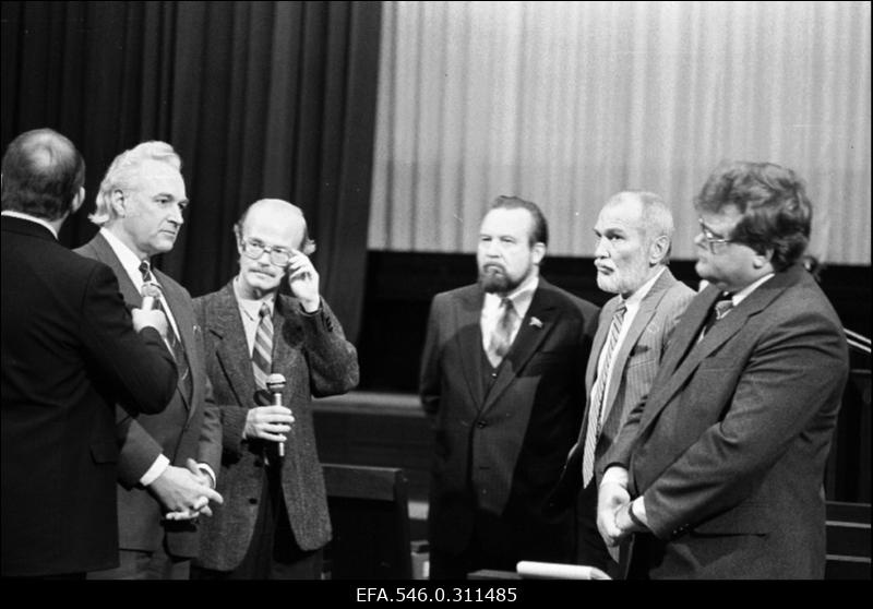 Ülemnõukogu istung riigikogus.