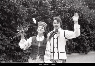 XII Üldtantsupidu  similar photo