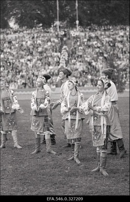 XII Üldtantuspidu  similar photo