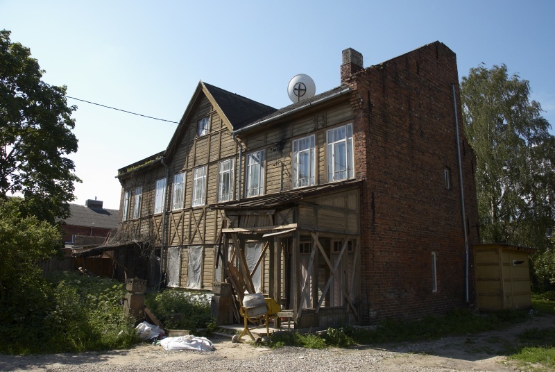 Elamu Emajõe 4, Tartu