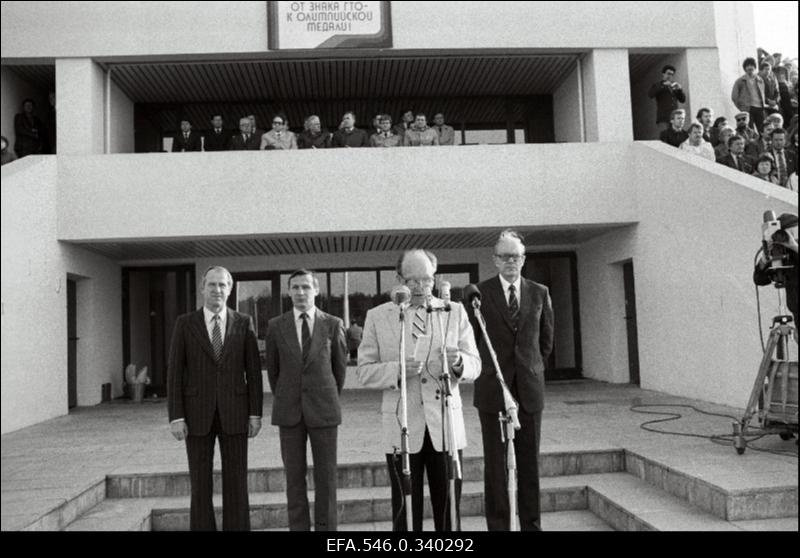 Balti regati avamine. Kõneleb ENSV välisminister Arnold Green.