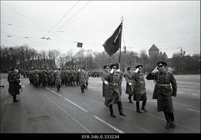 Oktoobri demonstratsioon.  similar photo