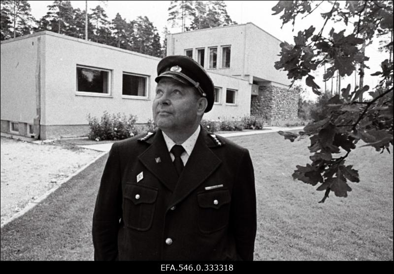 Karl Pärn, Kullamaa metsaülem ja jahinduse arendaja.