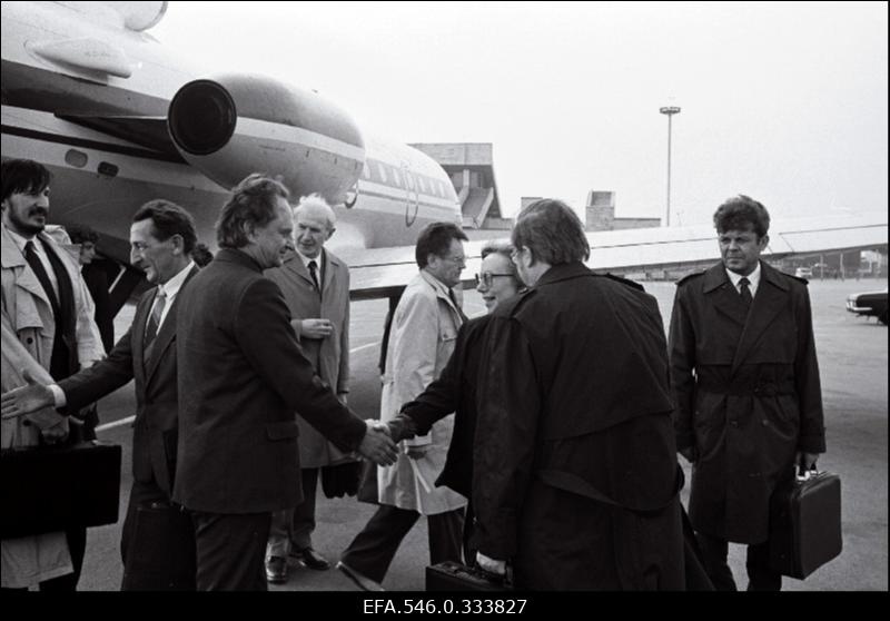 Lansbergis Tallinnas.