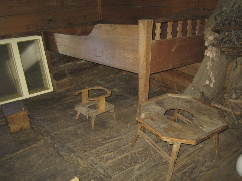 Esemed Buldersi talu kõrvalhoones