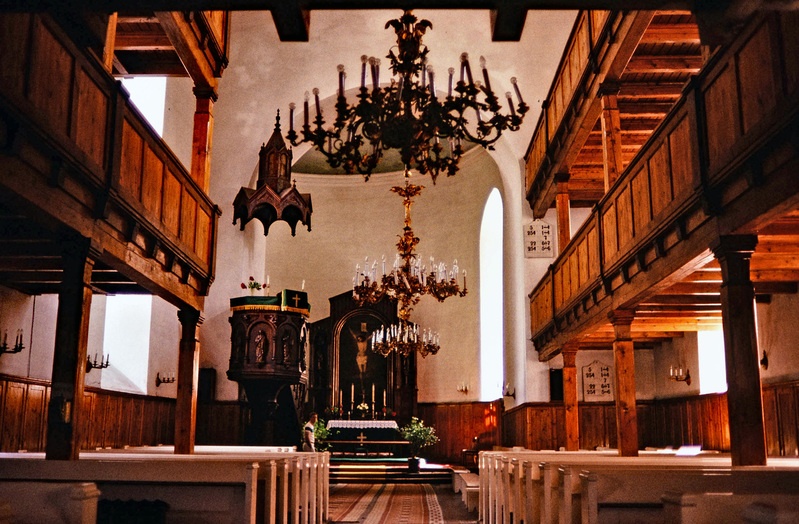 Põltsamaa kiriku sisevaade