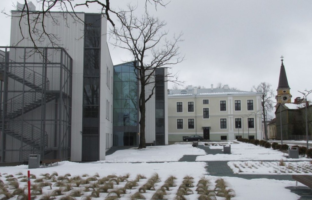 Building of Võru Crescole