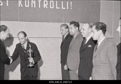 Tallinnas viibivate parimate sportlaste austamisõhtu Jaan Tompi nim klubis.  similar photo
