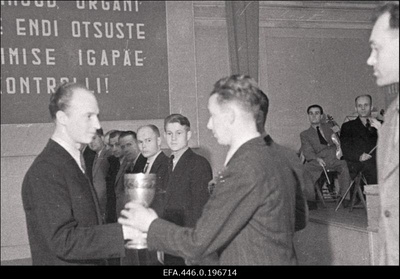 Tallinnas viibivate parimate sportlaste austamisõhtu Jaan Tompi nim klubis.  similar photo