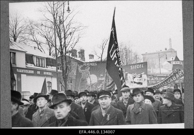 Töötajate rongkäik Suure Sotsialistliku Oktoobrirevolutsiooni XXIII aastapäeval.  similar photo