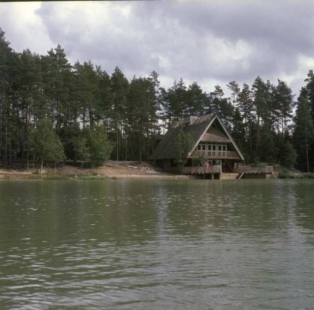 Viitna motell. Saun järve ääres.