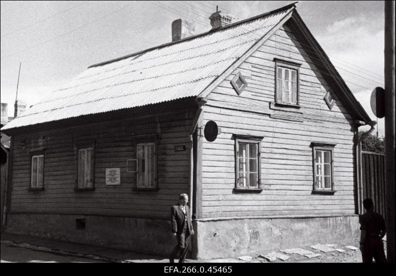 Hoone A. Tisleri tänav nr. 9, kus elas 1916. aastal kuni 20. veebruarini kommunist Alice Tisler.
