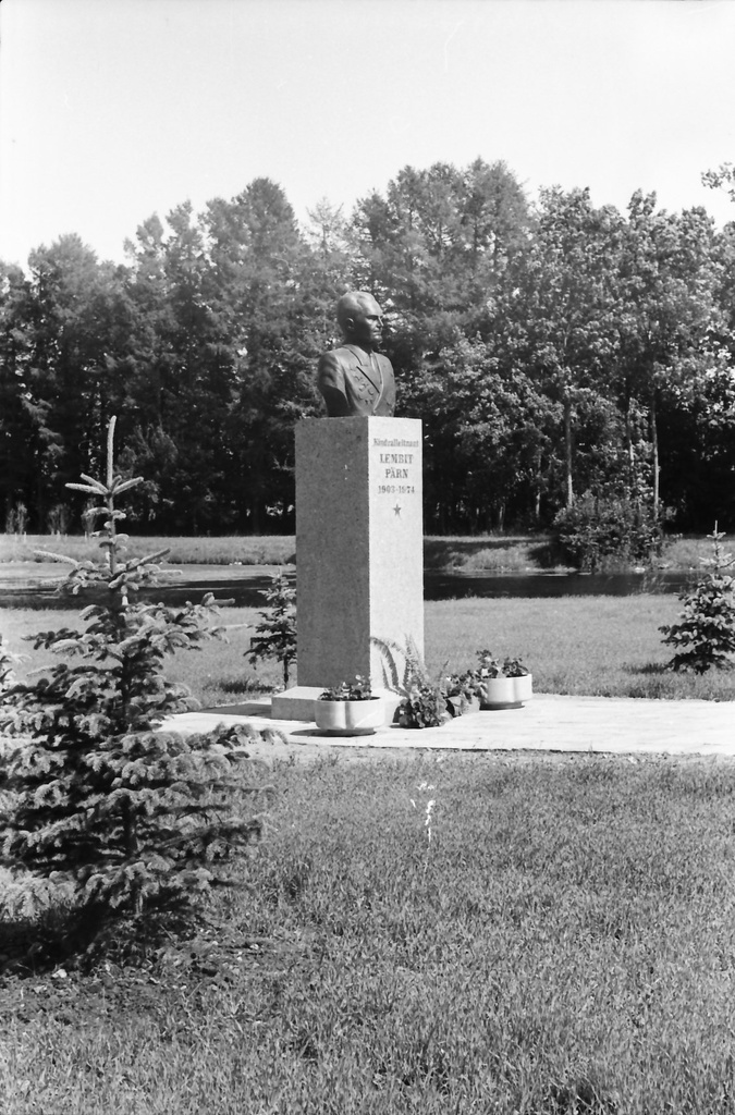Vohnja. L. Pärna nimeline kolhoosi keskus