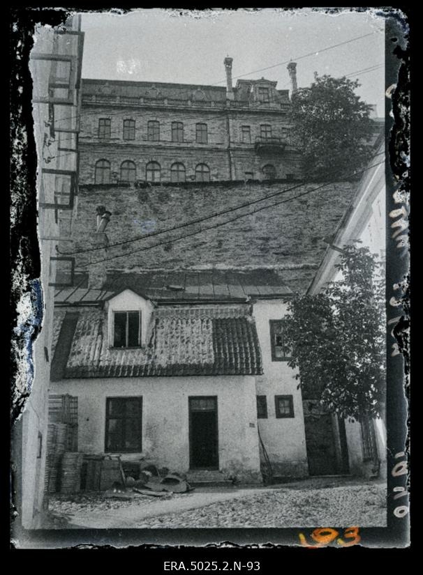 Tallinn. Rataskaevu 22/ 24 Vaade Toompea tugimüürile