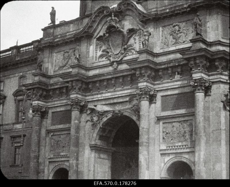 [Hofburgi loss], Habsburgide residents.