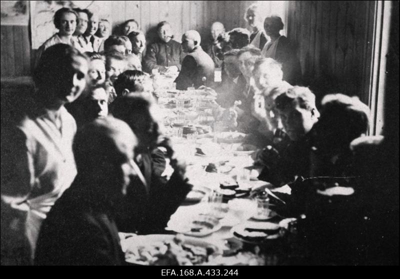 Kaitseliidu Pärnumaa malevkonnad. Õppused, manöövrid, ülevaatused jne.