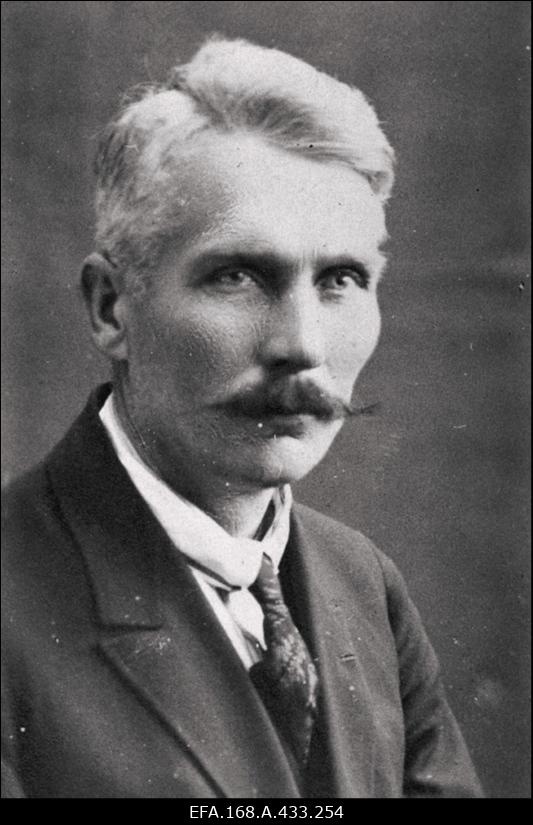 Kaitseliidu Pärnumaa malevkonnad. Õppused, manöövrid, ülevaatused jne.