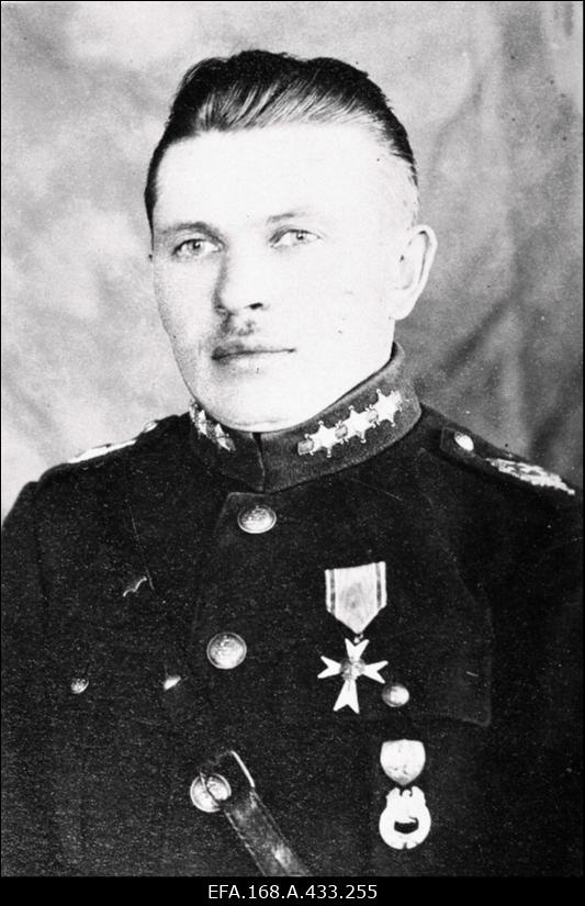 Kaitseliidu Pärnumaa malevkonnad. Õppused, manöövrid, ülevaatused jne.