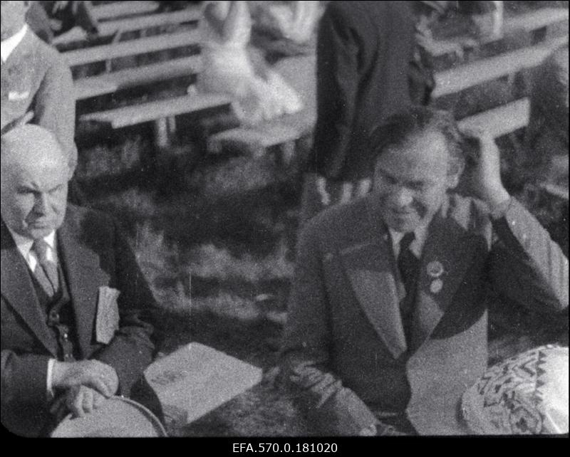 Laulupeo tegelased [X] üldlaulupeol.