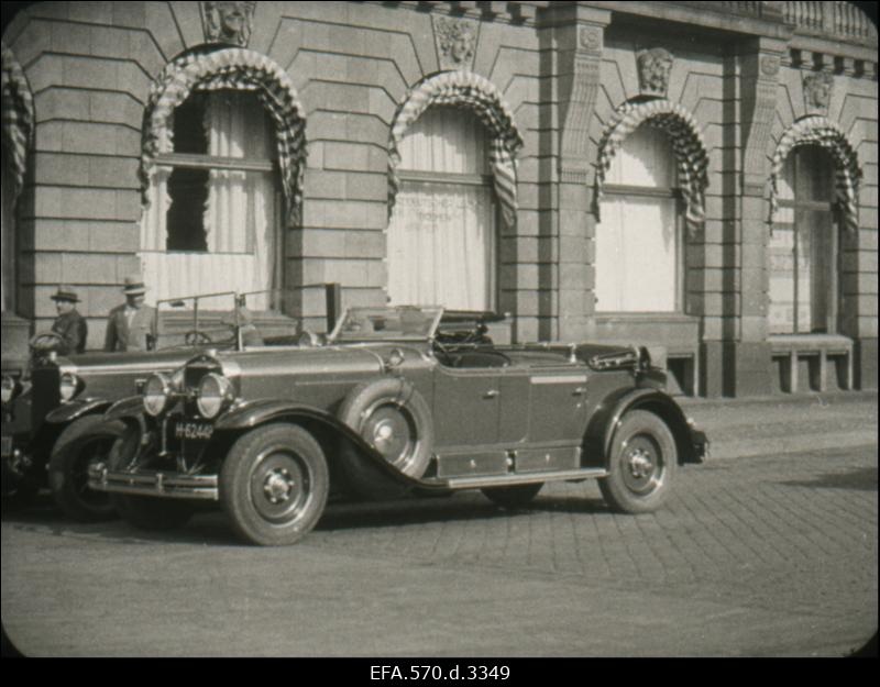 Sõiduauto Berliini tänaval.