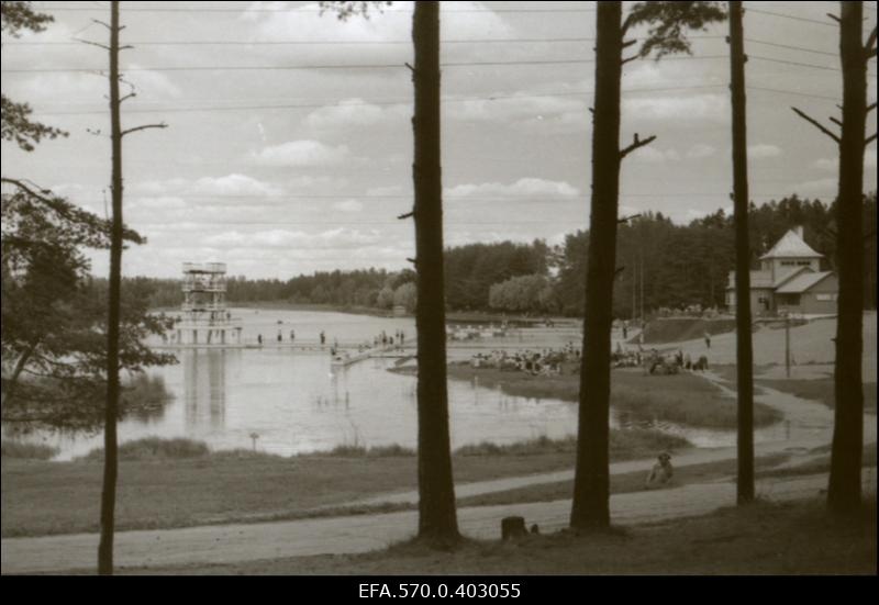 Elva Verevi järve supelrand.