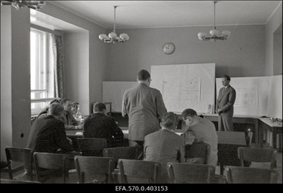 Ants Võrgu diplomitöö kaitsmine Tallinna Polütehnilises Instituudis.  similar photo