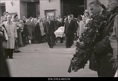 Helilooja Enn Võrgu matusetalitus.  similar photo