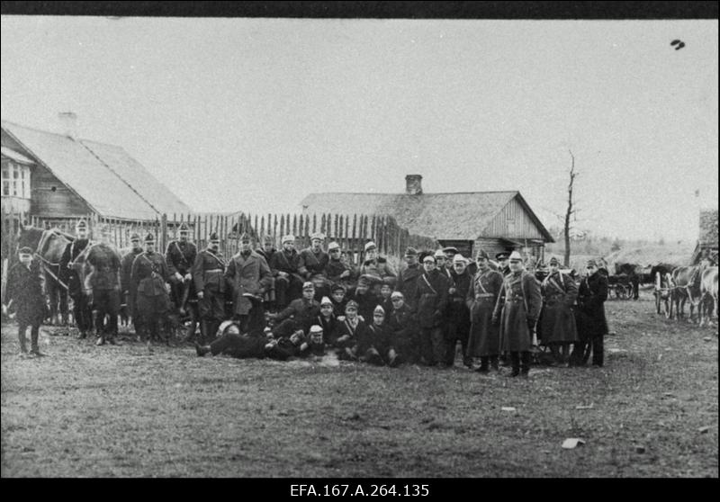 Kaitseliidu Narva malev. Narva kaitseliitlased tähistavad 1. maid. Narva maleva 1. aastapäev. Narva linna spordiväljaku avavõistlused. Maleva õppused, manöövrid, laskevõistlused, laagrid. Eesti, Soome, Läti Kaitseliidu ülemad Narva maleval külas. Admiral Pitka Narvas. Viru maakonna laulupidu Narvas. Rootsi kroonprints Narvas.