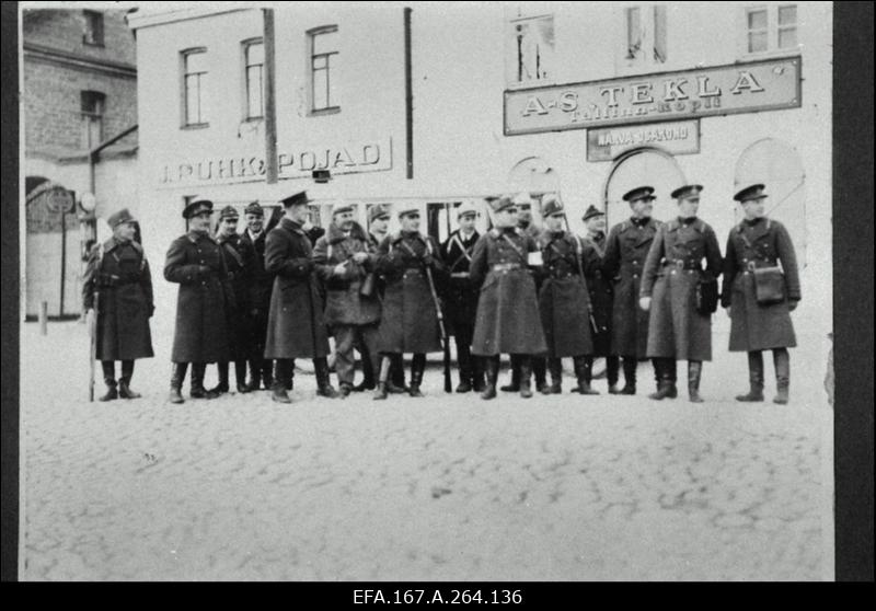 Kaitseliidu Narva malev. Narva kaitseliitlased tähistavad 1. maid. Narva maleva 1. aastapäev. Narva linna spordiväljaku avavõistlused. Maleva õppused, manöövrid, laskevõistlused, laagrid. Eesti, Soome, Läti Kaitseliidu ülemad Narva maleval külas. Admiral Pitka Narvas. Viru maakonna laulupidu Narvas. Rootsi kroonprints Narvas.