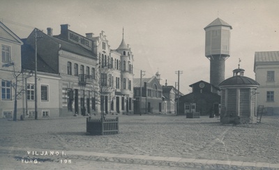 foto, Viljandi, turuplats, apteek, hotell, veetorn, u 1915, foto J. Riet  duplicate photo