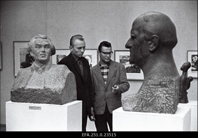 1963.a. graafika- ja skulptuurinäitus Kunstihoones.