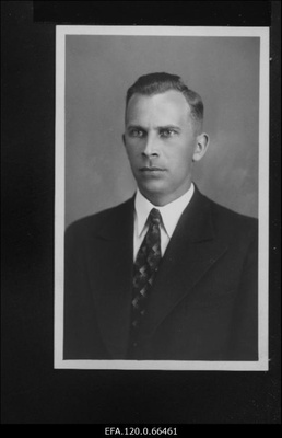 Kaubandus-Tööstuskoja esindaja Zube.  duplicate photo