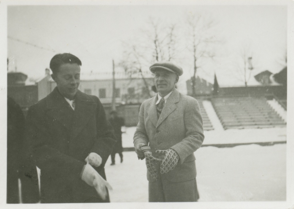 M.Nikkanen ja A.Hirv demonstratsioonsõidul. 1937