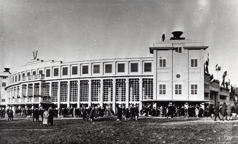 VIII ja IX Üldlaulupeo laululava tribüünid Tallinnas. Arh. Karl Burman - reprod