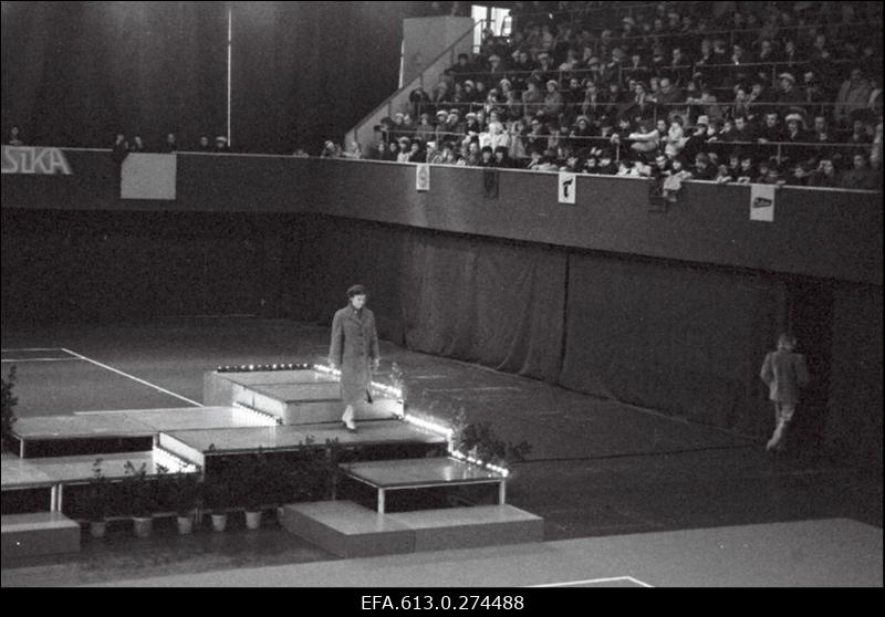Tennisehallis "Mood ja Muusika".