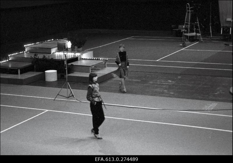 Tennisehallis "Mood ja Muusika".