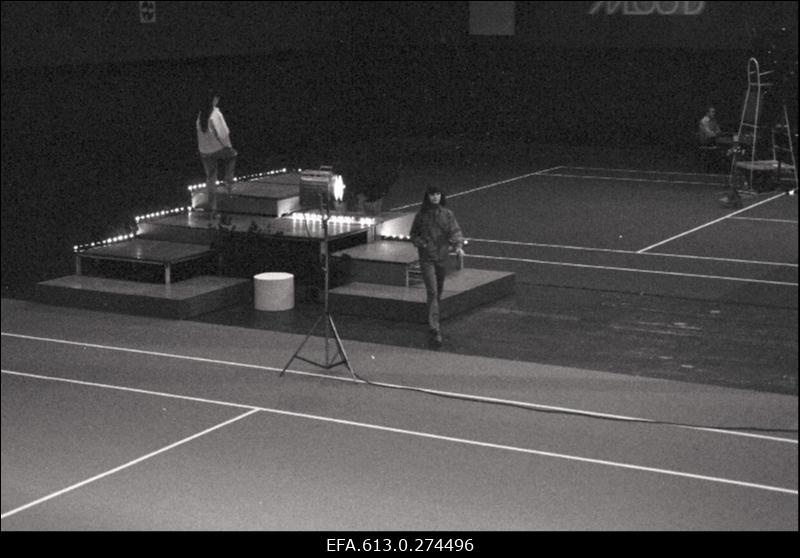 Tennisehallis "Mood ja Muusika".