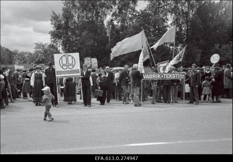Kergetööstuse tööliste  päev.