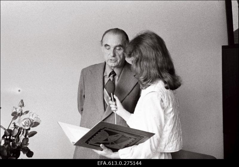 "Klementis" sotskohustuste allakirjutamine (koos minister Kraft, asetäitja Rebane ja Vabariigi ametiühingu komitee esimees J. Veskimäe).