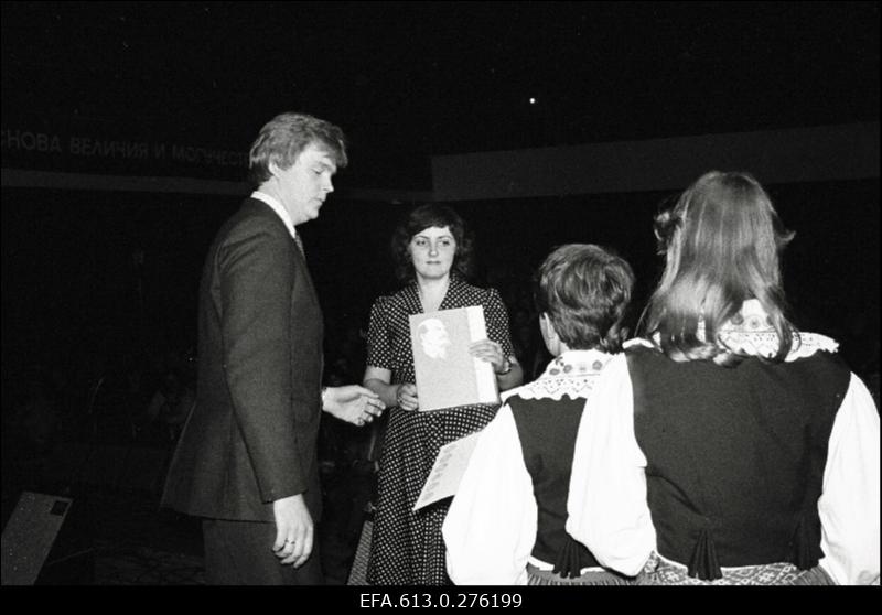 Sindi-150, pidustused.