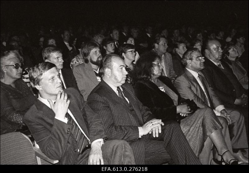 Sindi-150, pidustused.