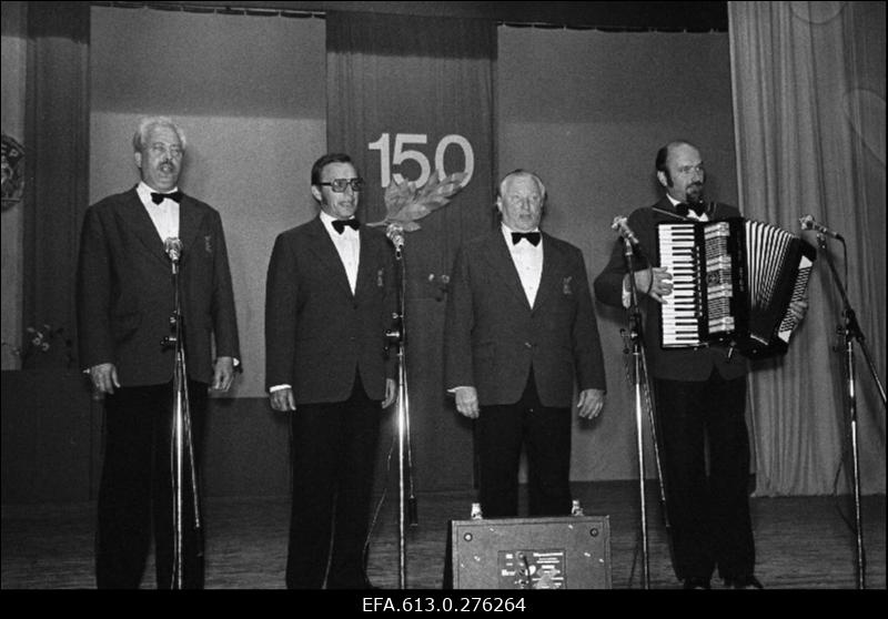 Sindi-150, pidustused.