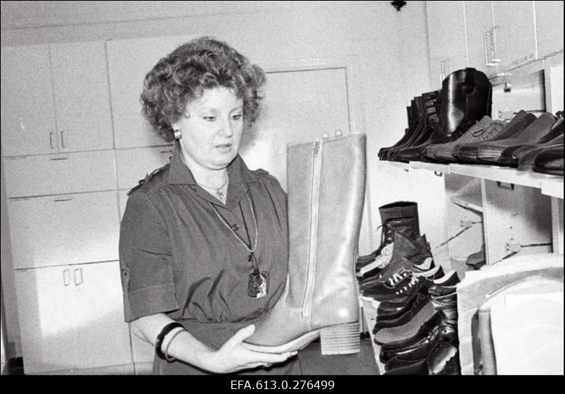 "Kommunaari" peakunstnik.