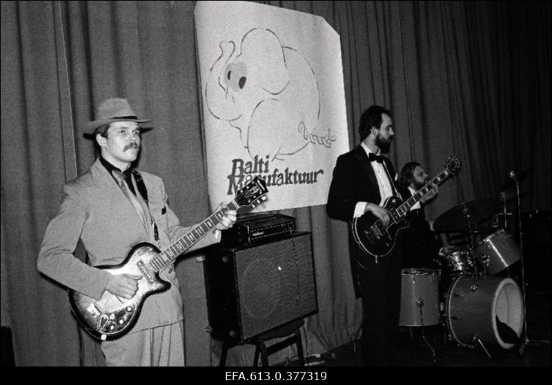 J. Tombi nimelise Kultuuri Palees Balti Manufaktuuri kutsevaliku päev.